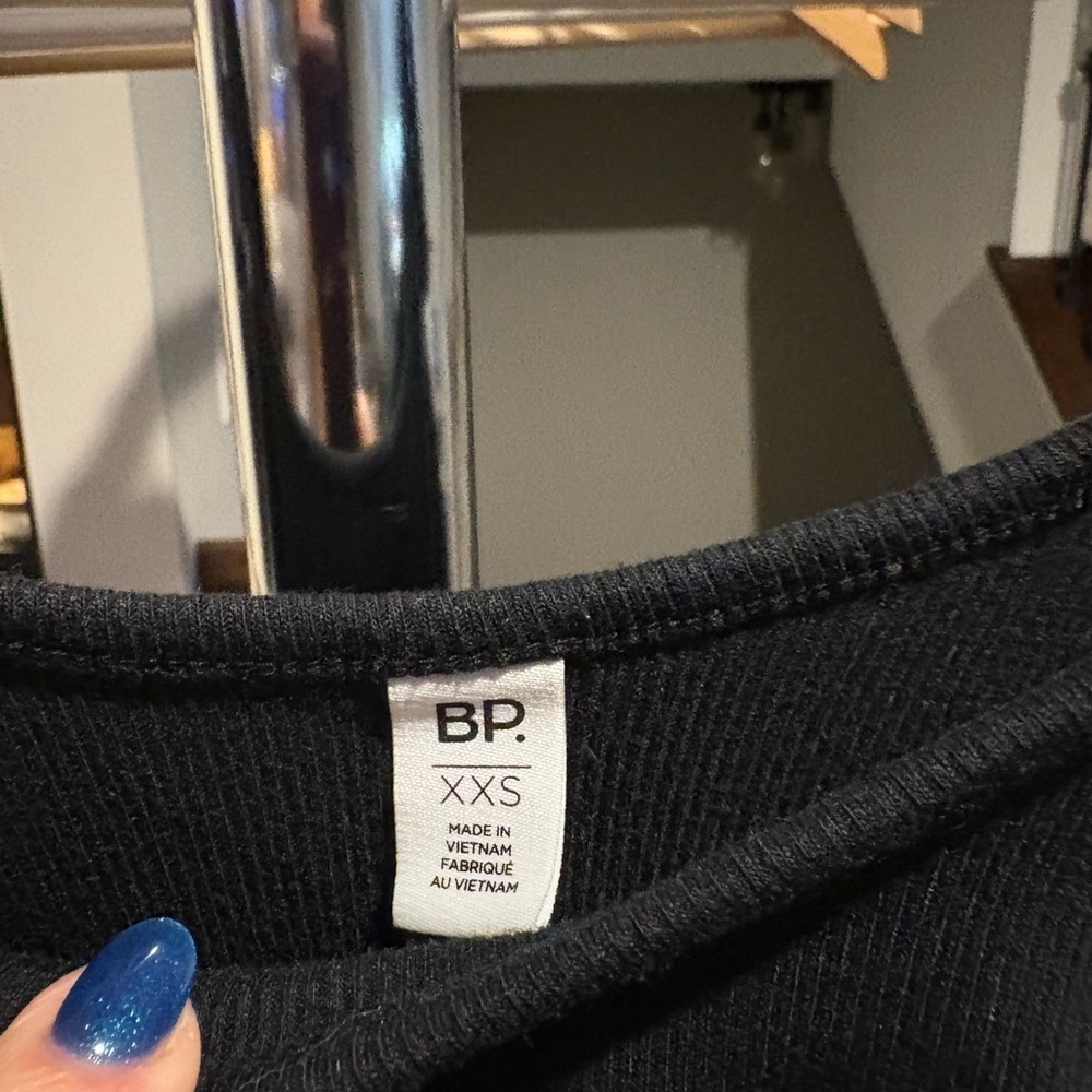 BP Black Ribbed Ruffle Crop Top - Picture 3 of 3